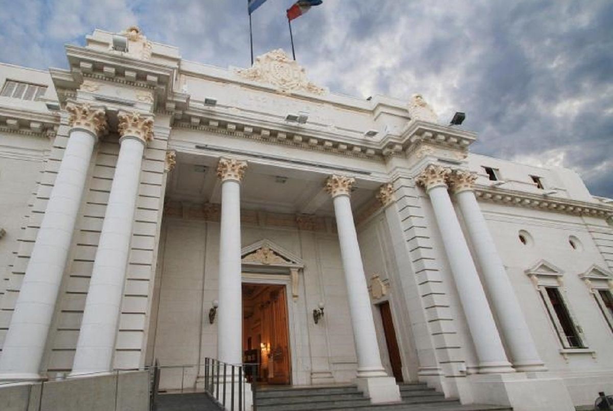 Sesiona la Legislatura con la mira puesta en Ficha Limpia y el Código Procesal Penal | Información General