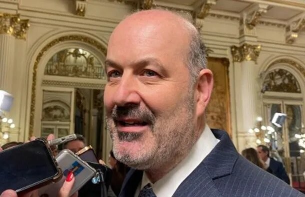 Sturzenegger adelantó que impulsará un examen de ingreso para empleados del Estado | Nacionales