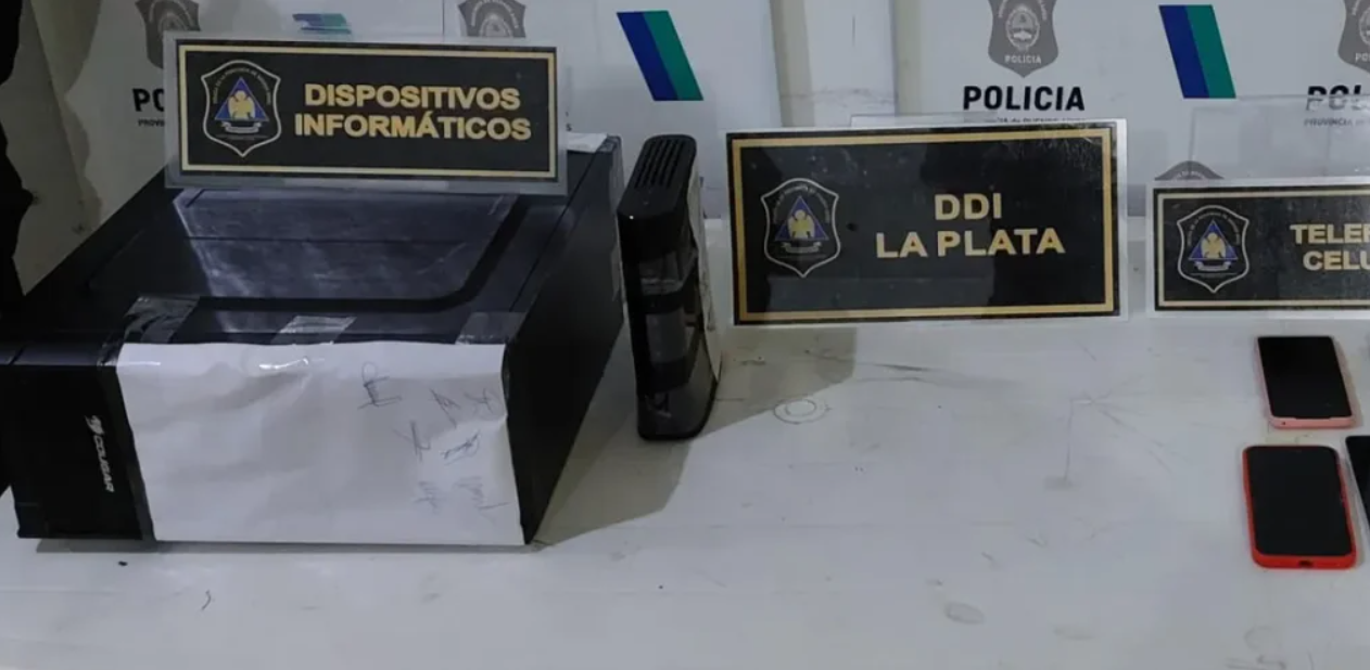 Allanaron el domicilio de un adolescente por trucar con IA fotos de sus compañeras | Nacionales