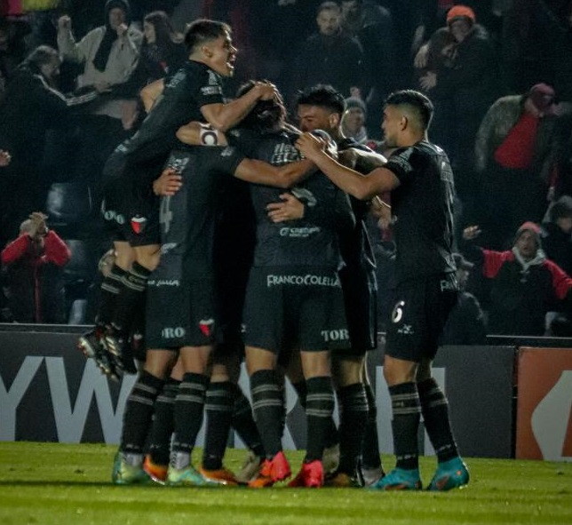 Colón ganó, otra vez llegó a la cima y espera el resto de la fecha | Deportes