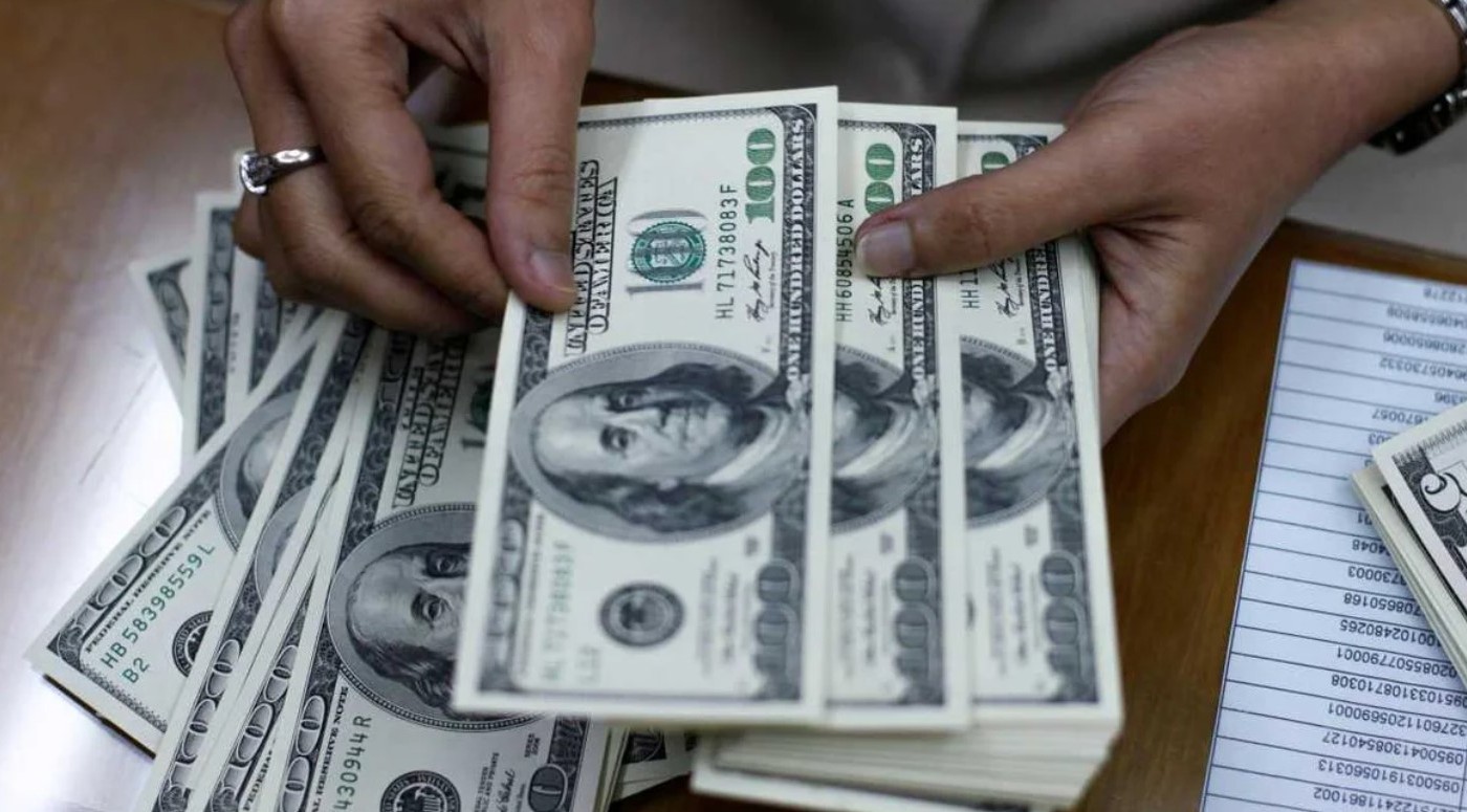 Bajaron el blue y los dólares financieros y el mercado cambiario se tranquiliza | Nacionales