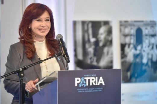 Cristina Kirchner: "Como no me pueden dar una piña, hacen cosas como las que hicieron hoy en Comodoro Py" | Nacionales