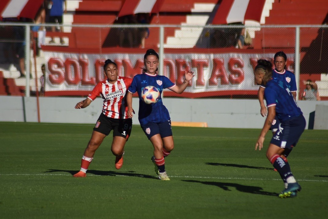 Fútbol Femenino: Unión perdió con Estudiantes LP y quedó afuera del Reducido | Deportes