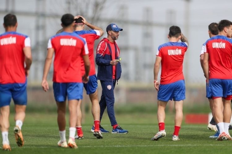 Unión regresa a los entrenamientos con cambios, dudas y pensando en Platense | Deportes