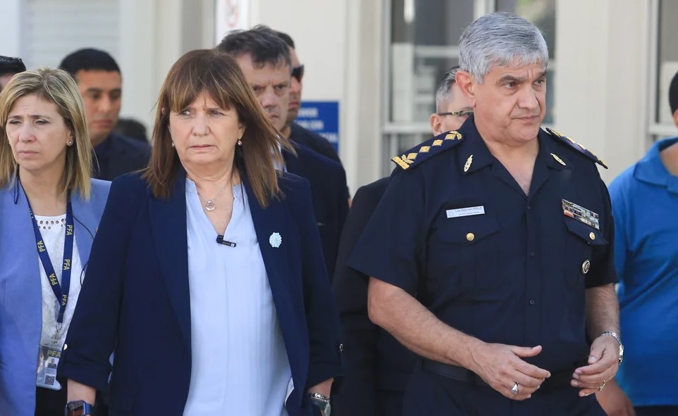 El jefe de la Policía Federal usó un avión de la fuerza para llevar familiares a su casamiento en Corrientes | Nacionales