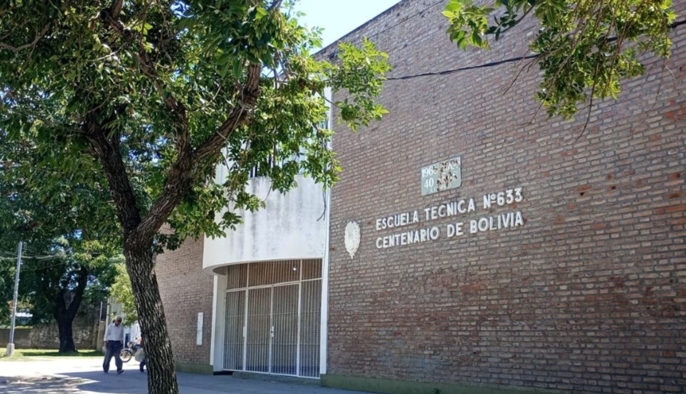 Detuvieron a dos ladrones tras robar caños en una escuela | Policiales