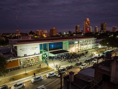 Dos cuidacoches se trenzaron a golpes cerca de la Terminal de Ómnibus | Policiales