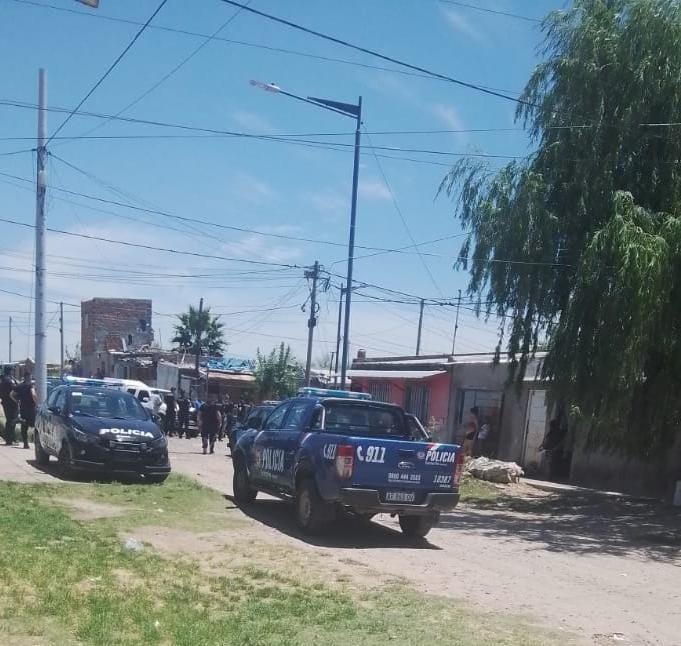 Asaltaron a una repartidora en barrio Barranquitas: el ladrón se atrincheró en su casa | Policiales
