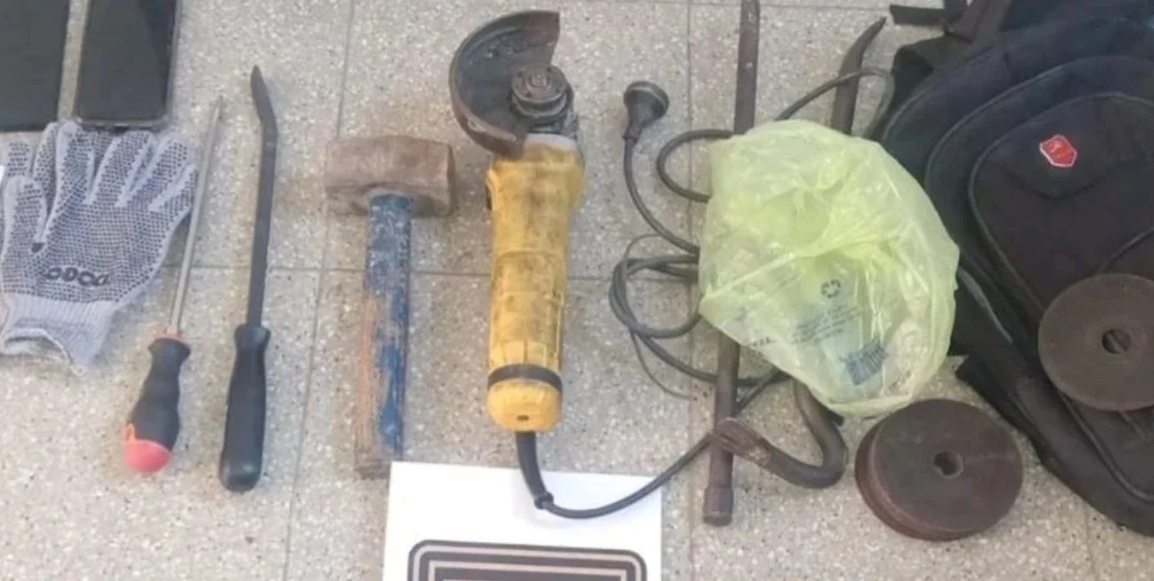 Detuvieron a dos hombres que quisieron entrar a robar aun edificio del microcentro | Policiales