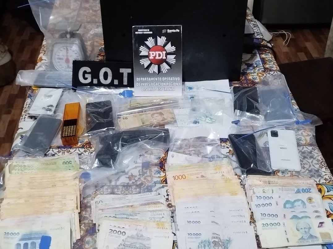 Cinco allanamientos y cuatro detenidos por tenencia de droga en Esperanza | Policiales