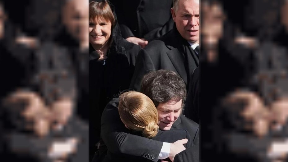El abrazo de Javier Milei y Giorgia Meloni durante el funeral del papa Francisco en el Vaticano | Nacionales