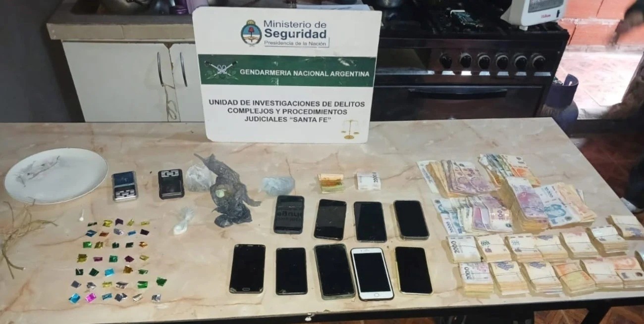 Secuestraron cocaína, marihuana y más de un millón de pesos en Nueva Esperanza | Policiales