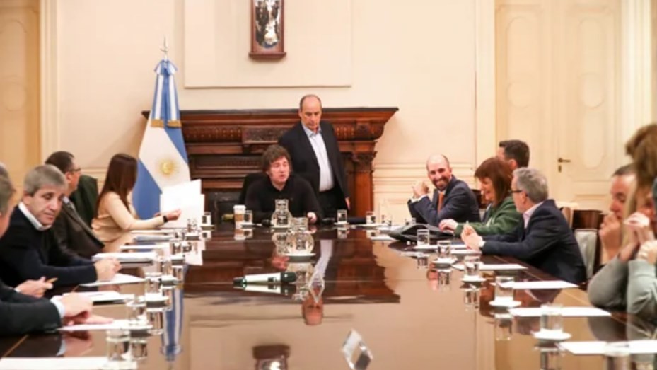 Fallo por YPF: Milei convocó a su Gabinete para definir la estrategia legal | Nacionales