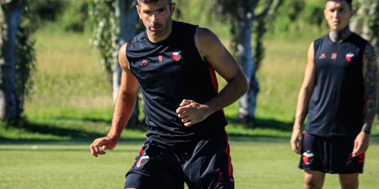 Siguen las novedades en Colón: dos jugadores titulares no concentran vs Chco For Ever | Deportes