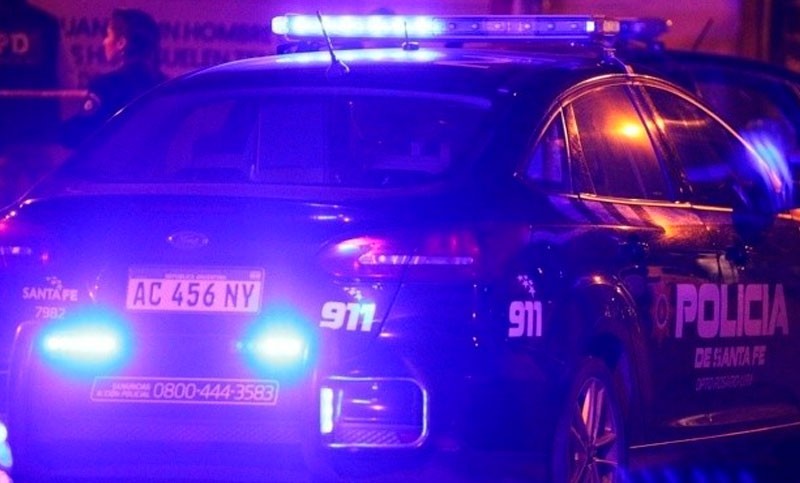 Dos efectivos policiales ayudaron a parir a una mujer en barrio 12 de Octubre | Policiales