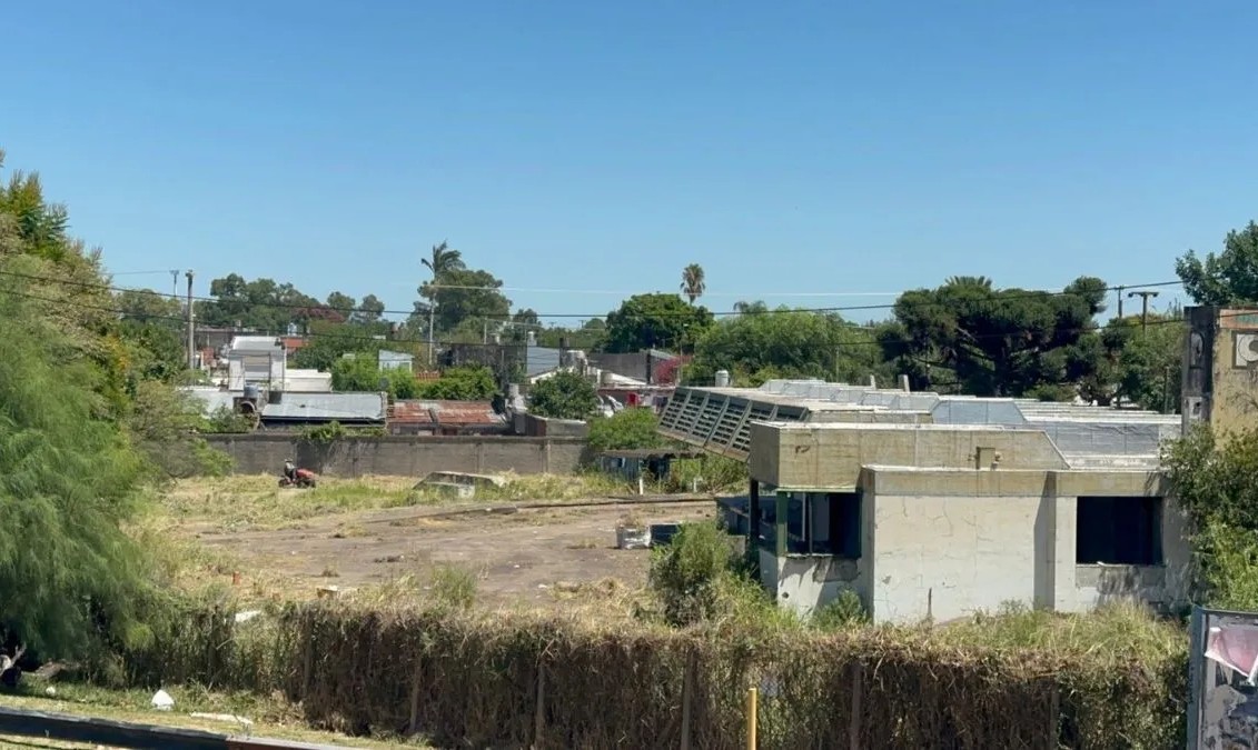 Avanzan tareas de limpieza y pintura en la fábrica abandonada donde asesinaron a Jeremías Monzón | Noticias