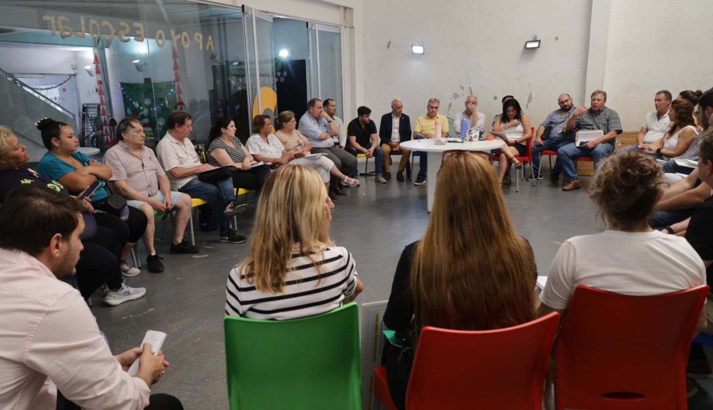 El intendente Poletti mantuvo encuentrocon vecinalistas del Distrito Suroeste | Noticias