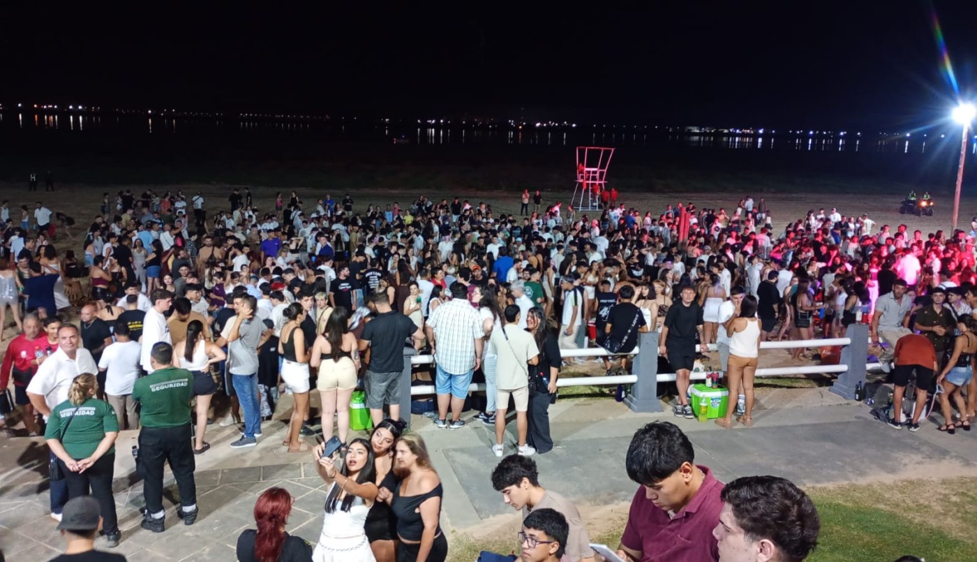 Los santafesinos esperaron el Año Nuevo en la Costanera sin incidentes | Noticias