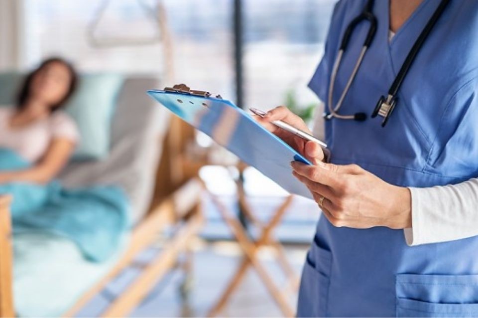 Enfermería en Santa Fe: ingresarán 1.870 estudiantes tras un sorteo entre más de 5.400 aspirantes | Salud