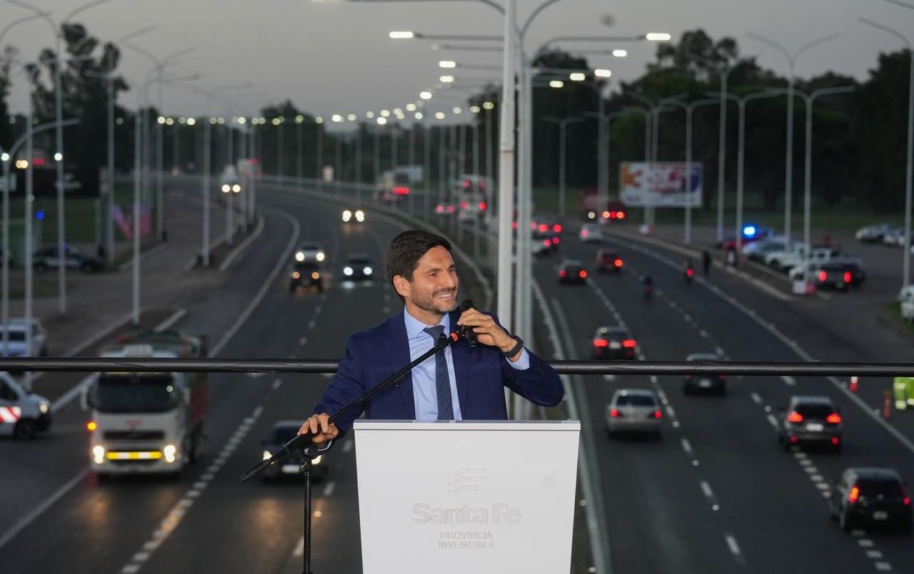 Pullaro inauguró el tercer carril de la Autopista Rosario - Santa Fe | Noticias
