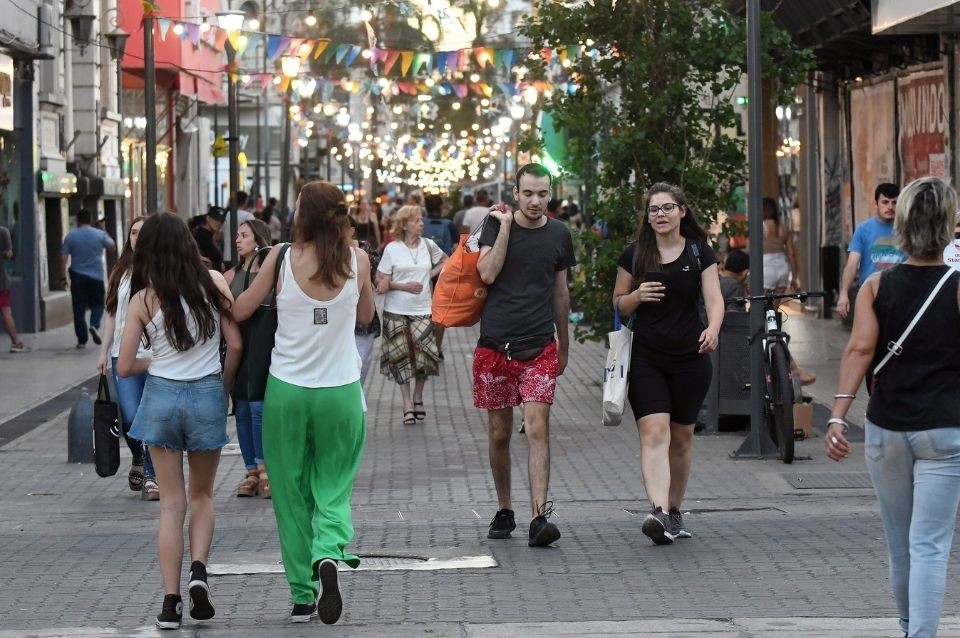 Las ventas navideñas pymes crecieron 1,3% interanual pese a un consumo cauteloso | Nacionales