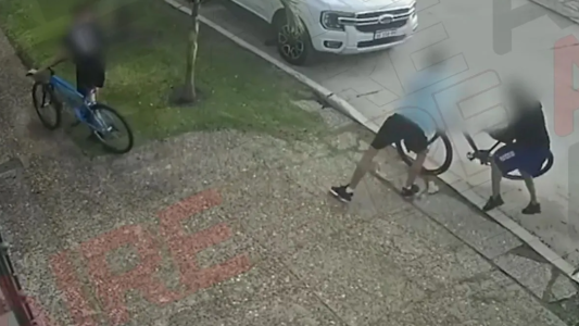 Violento robo en barrio Guadalupe: golpearon a un joven para robarle la bicicleta