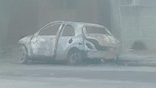 Se incendió un automóvil en Barrio Sur