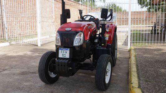 Se adquirió un nuevo tractor para el Cementerio Municipal de la ciudad