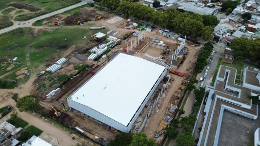 Avanza la construcción del Centro Acuático Provincial para los Juegos Suramericanos