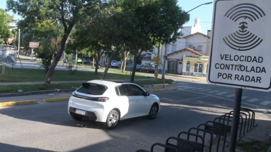 Anulan 13 fotomultas en Santa Fe por falta de señalización en radar de Marcial Candioti