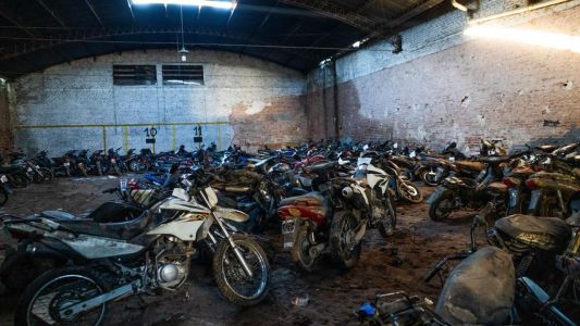 Retiraron 450 vehículos abandonados en comisarías de la ciudad de Santa Fe