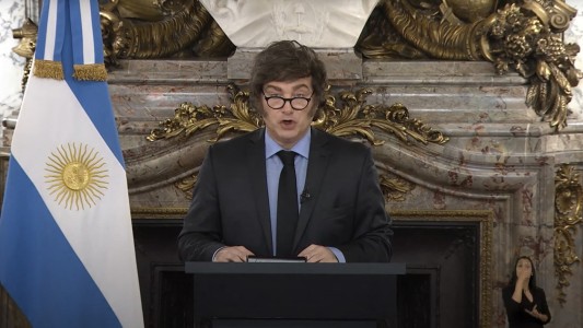 El Gobierno de Milei amenaza con vetar su propio presupuesto