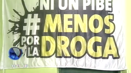 NI UN PIBE MENOS POR LA DROGA