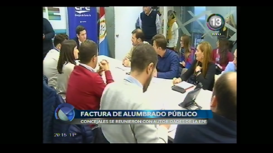 ALUMBRADO PÚBLICO POLÉMICO