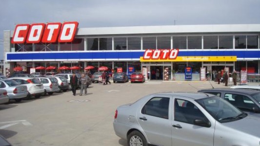 Un cajero de un supermercado le salvó la vida a una mujer en Santa Fe