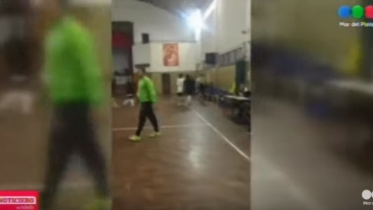 Escándalo en los Juegos Bonaerenses: un hombre le pegó a dos menores en el medio de un partido