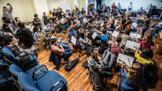 Más de cien artistas en escenario por los cien años de la UNL