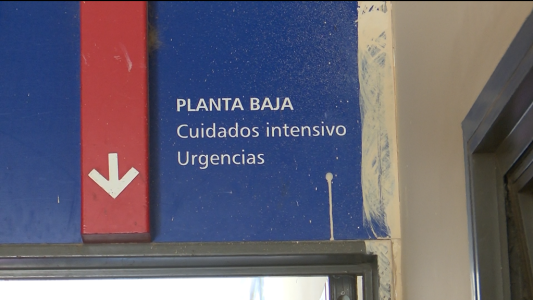 Se encuentra grave un bebé de 14 meses que cayó en un tanque