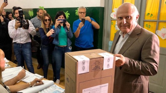 Lifschitz: "Se define el futuro del país en medio de la crisis"