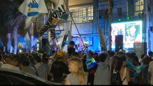 Los festejos en el Partido Justicialista luego del triunfo de Alberto Fernández