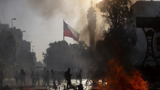 Otro día de marchas e incidentes en Chile