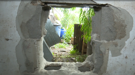 Mediante un boquete robaron en la mueblería donde trabajaba Maxi Olmos