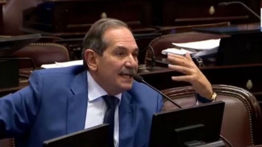 Alperovich enfrenta un pedido de desafuero en el Senado: la defensa de su hija