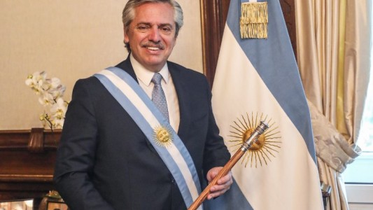 Alberto Fernández posó para su primera foto oficial como presidente