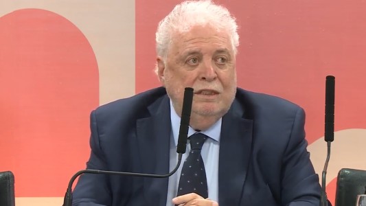 Ginés González García restituyó el protocolo de aborto no punible derogado por Macri
