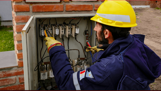 La EPE busca reparar 17 distribuidores de media tensión después del temporal