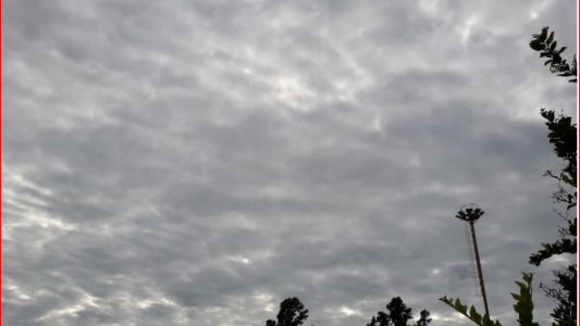 Alguna nubosidad y mucho calor en la ciudad