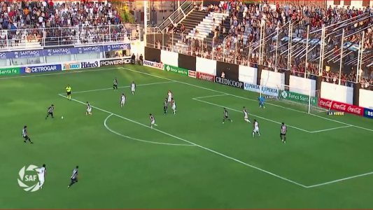 Colón lo perdió sobre el final con un penal dudoso