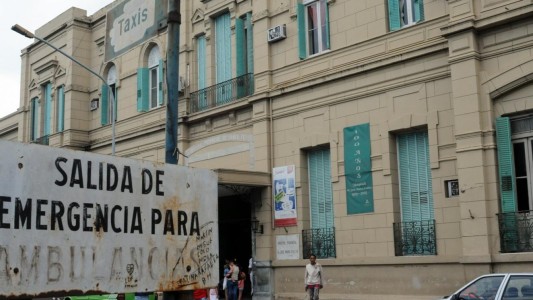 Un joven atacado a balazos se encuentra en estado reservado en el Cullen