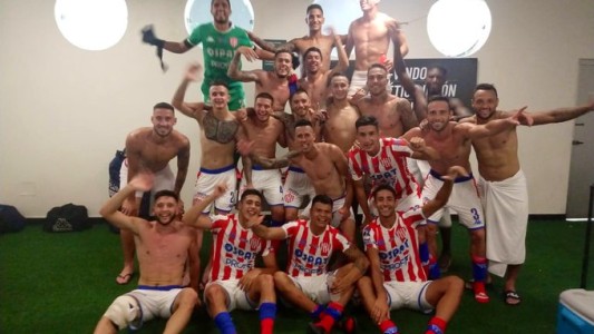 Unión regresó a Santa Fe con la felicidad de la clasificación en la Copa Sudamericana